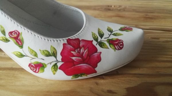 ślubne buty góralskie, malowane ręcznie